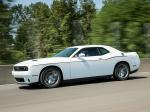 Dodge Challenger SXT 2015 года